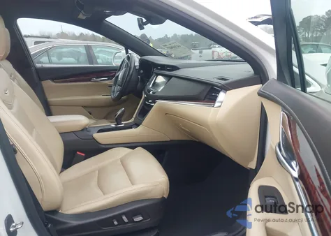 2017 Cadillac Xt5 Premium Luxury z USA, uszkodzony, nr VIN 1GYKNCRS2HZ133571